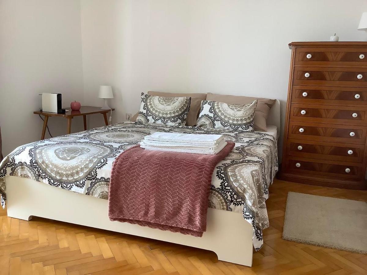 Rooms 22 - Beachfront Primosten Bagian luar foto