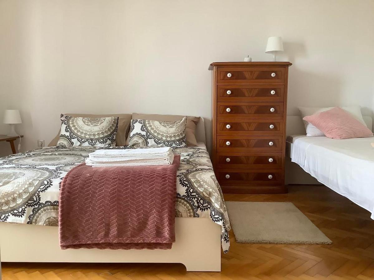Rooms 22 - Beachfront Primosten Bagian luar foto