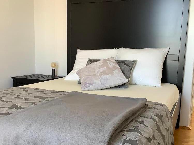Rooms 22 - Beachfront Primosten Bagian luar foto