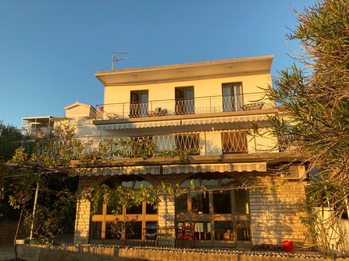 Rooms 22 - Beachfront Primosten Bagian luar foto