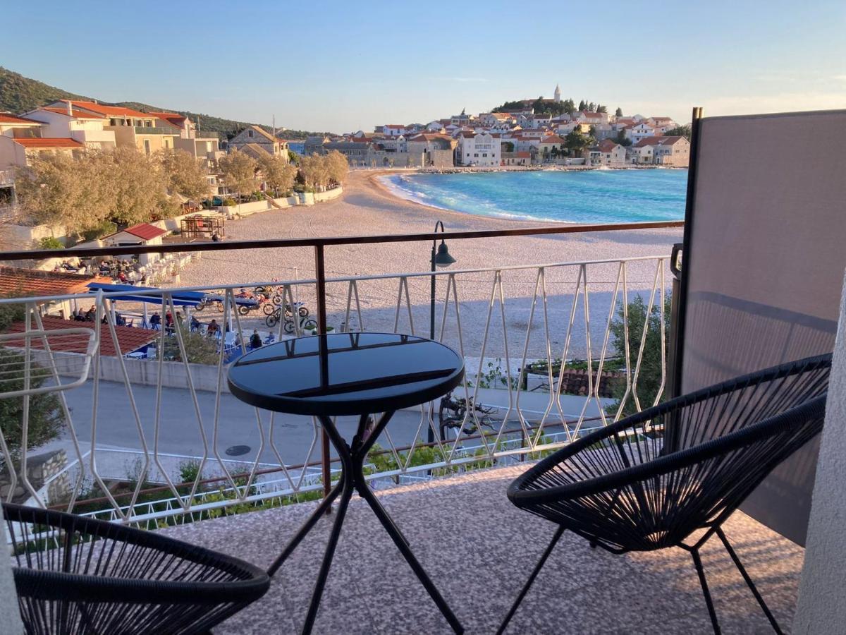 Rooms 22 - Beachfront Primosten Bagian luar foto